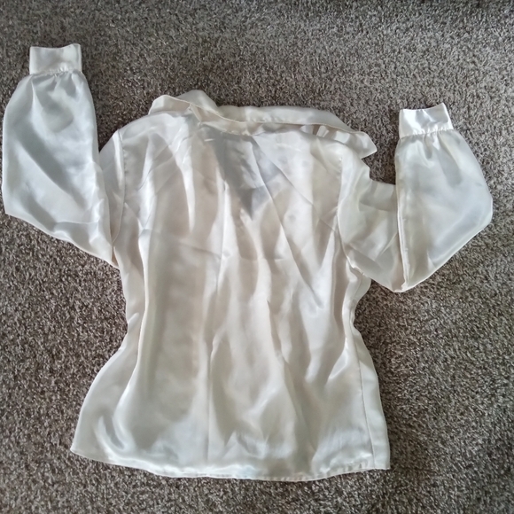 Women's Josephine Chaus blouse - Picture 7 of 10